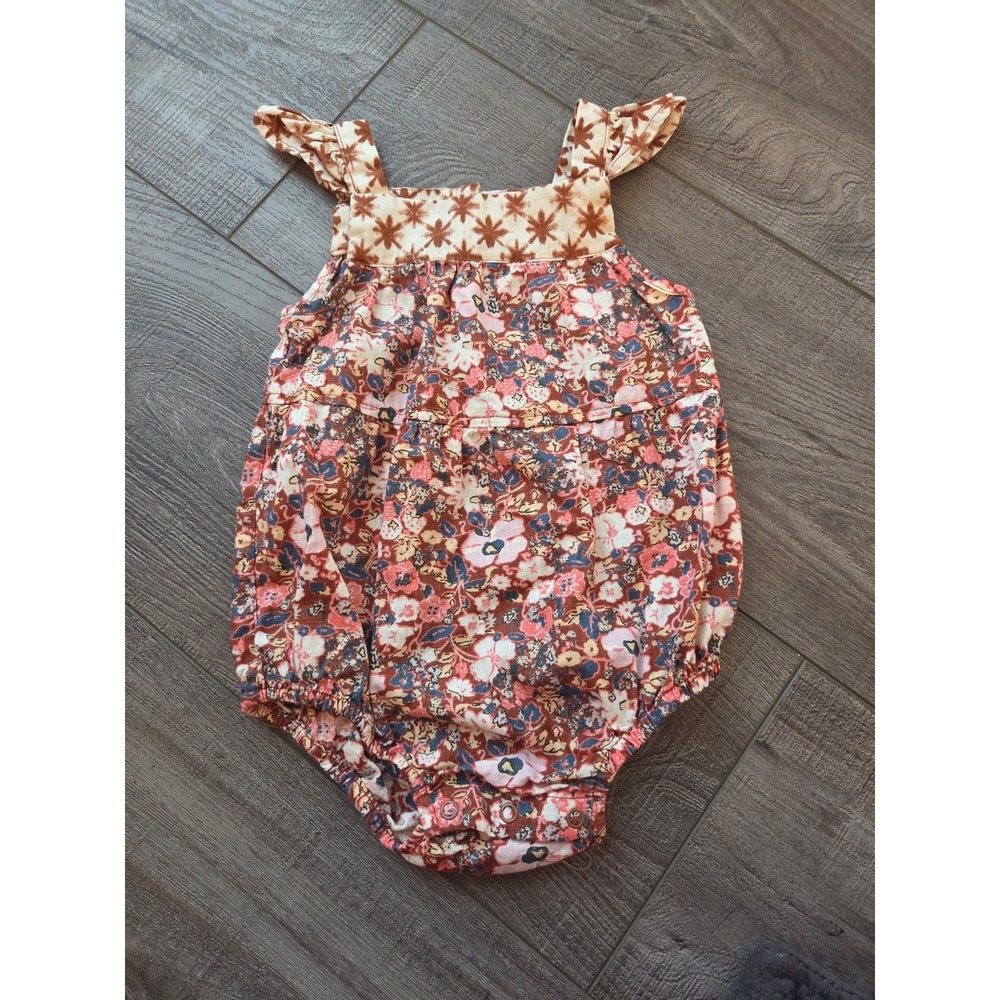 Cat and jack baby girl romper 3-6 mos‎